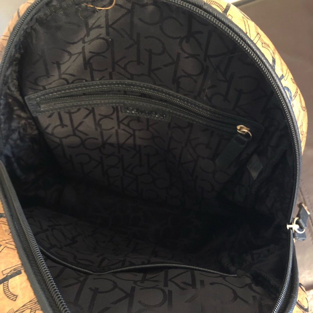 Backpack - Picture 3 of 3